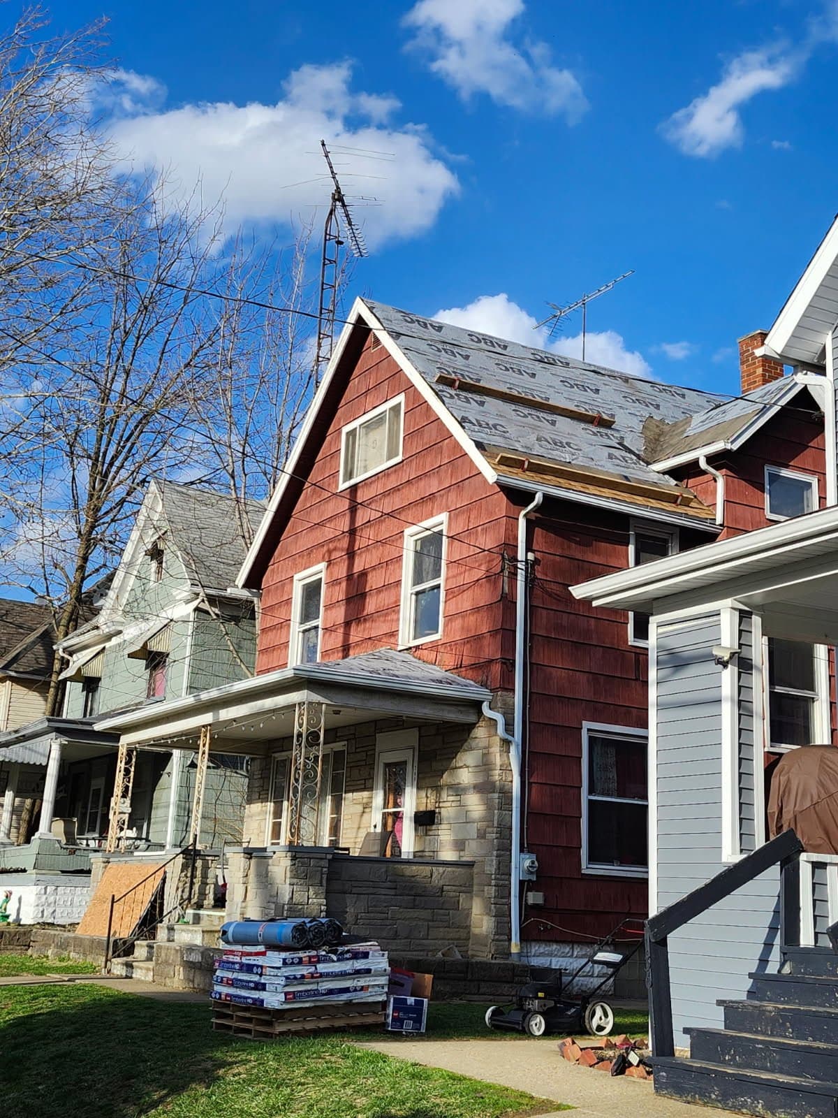 Complete Roof Replacement in Ohio
